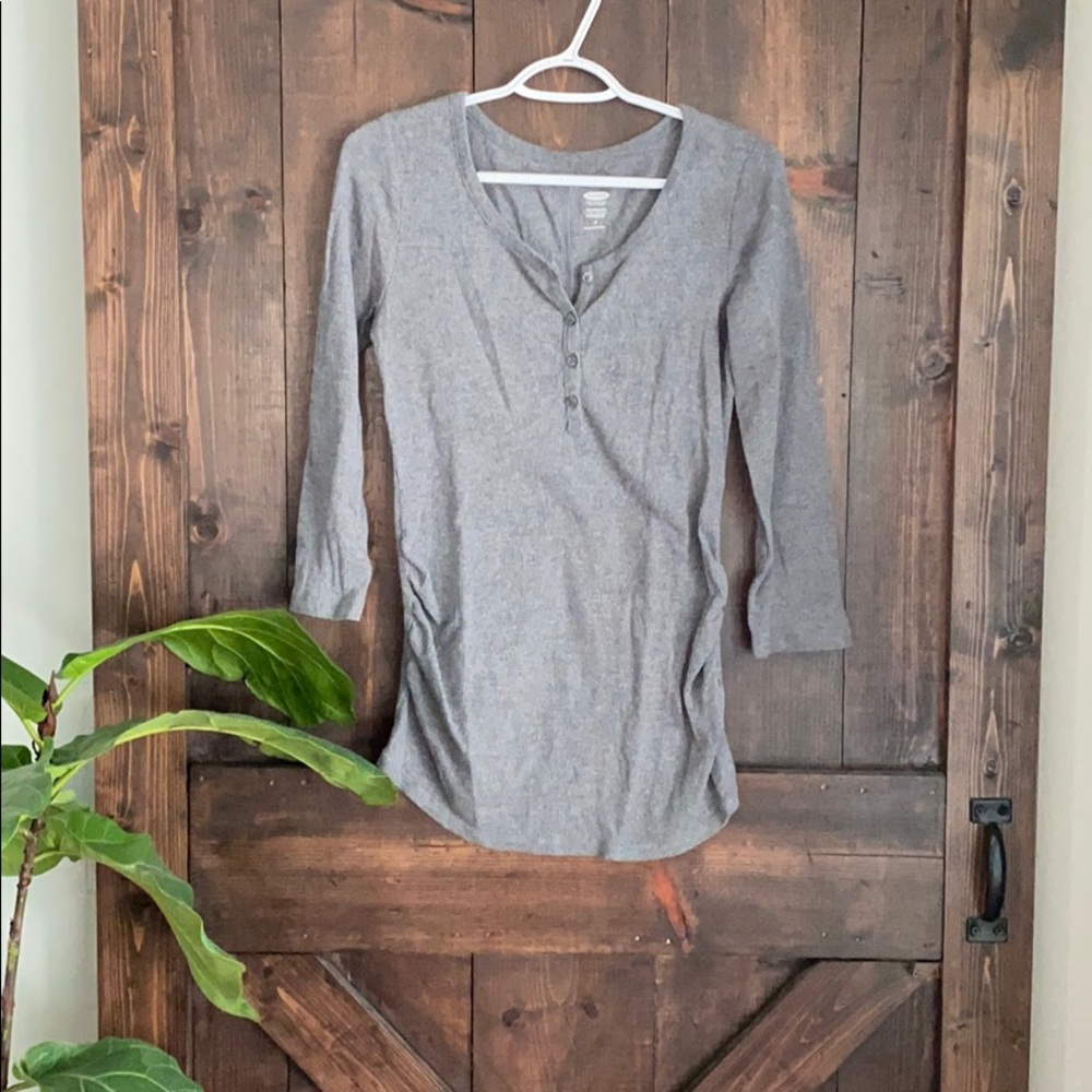 Old Navy Quarter Length Maternity Shirt